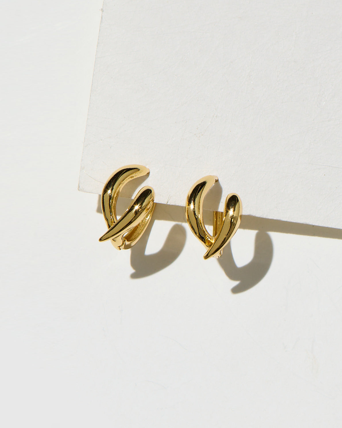 Criss Cross Hoops