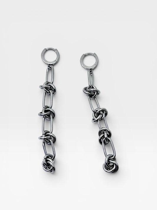 Knotted Chain Hoops