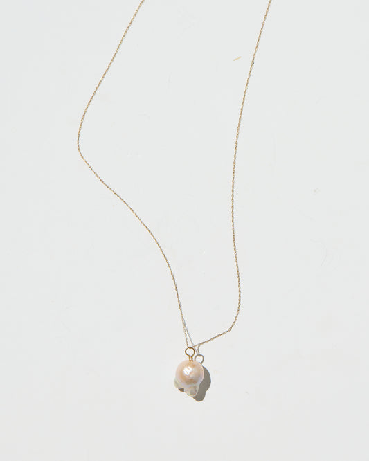 Nacre Necklace